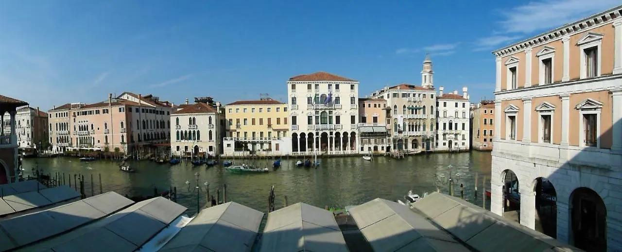 Apartment Loft Overlooking The Grand Canal Venice Italy